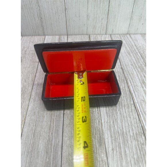 Vtg Russian Lacquered Trinket Jewelry Box Wood Painted Woman Black Hinged Lid 4" - Picture 11 of 15